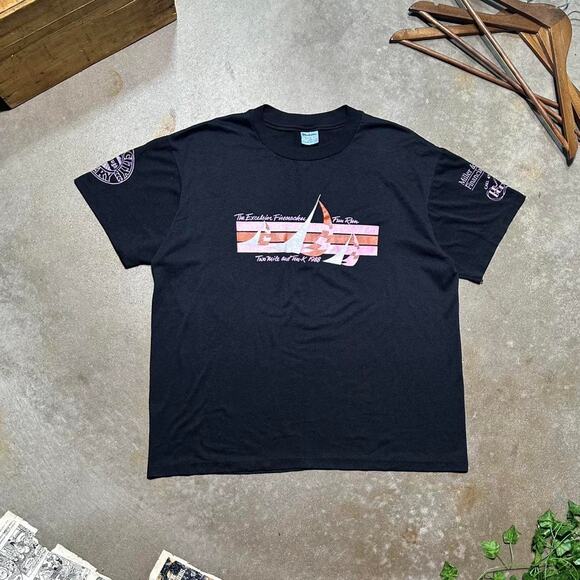 Vintage 80s Single Sailboat Tee Mens XL Black Pink Box Logo Surfer Skater Shirt - Picture 1 of 6